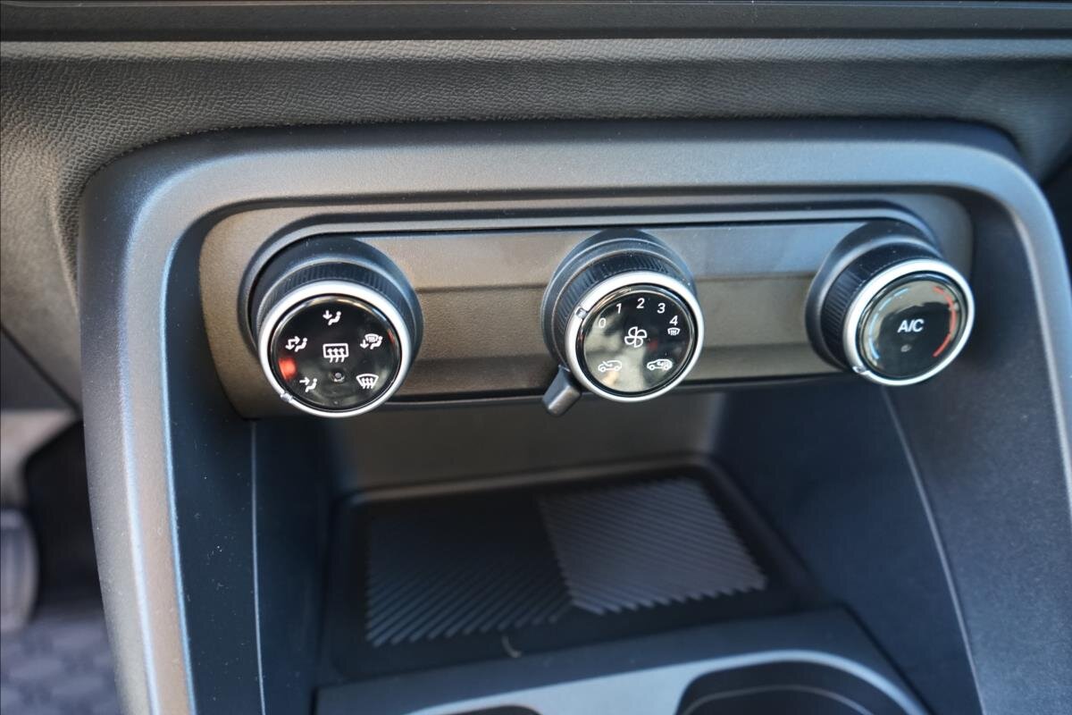 Citroën C3 Aircross SUV / Terénní 1,2 l 74 kw