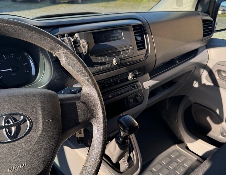 Toyota ProAce VAN-Minibus 1,5 l 88 kw