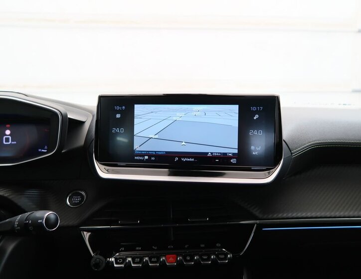 Peugeot 2008 SUV 1,2 l 96 kw