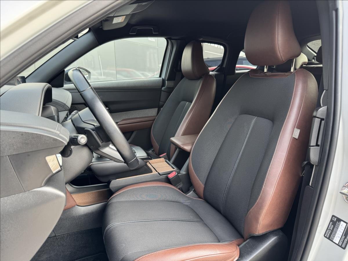 Mazda MX-30 SUV / Terénní 0,0 107 kw