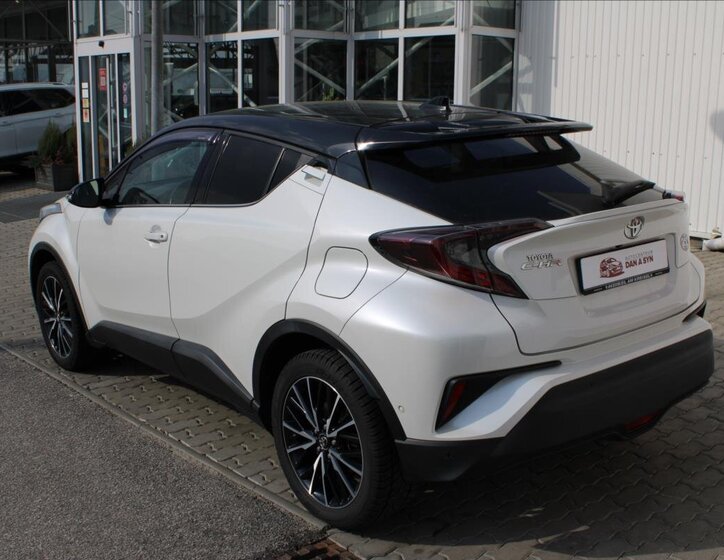 Toyota C-HR Hatchback 1,2 l 86 kw