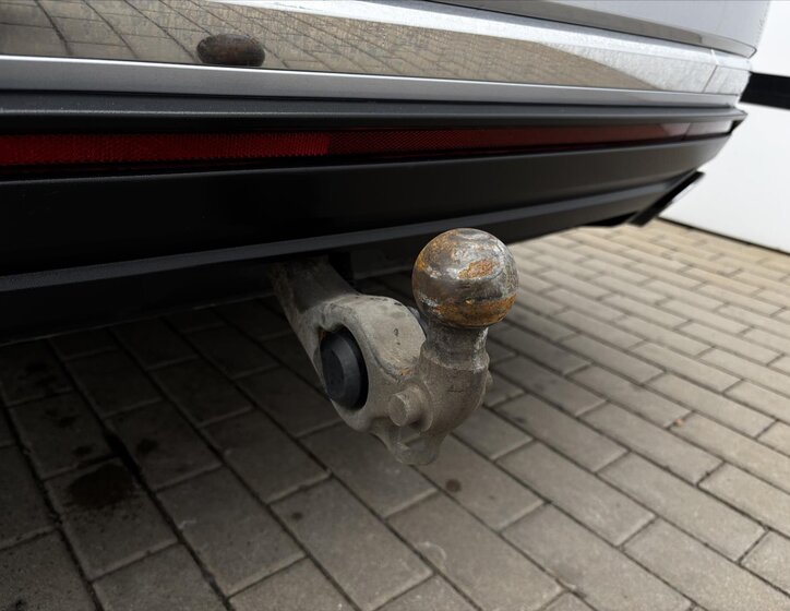 Volkswagen Touareg SUV / Terénní 3,0 l 210 kw