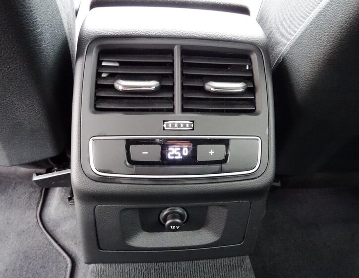 Audi A4 Kombi 2,0 l 120 kw