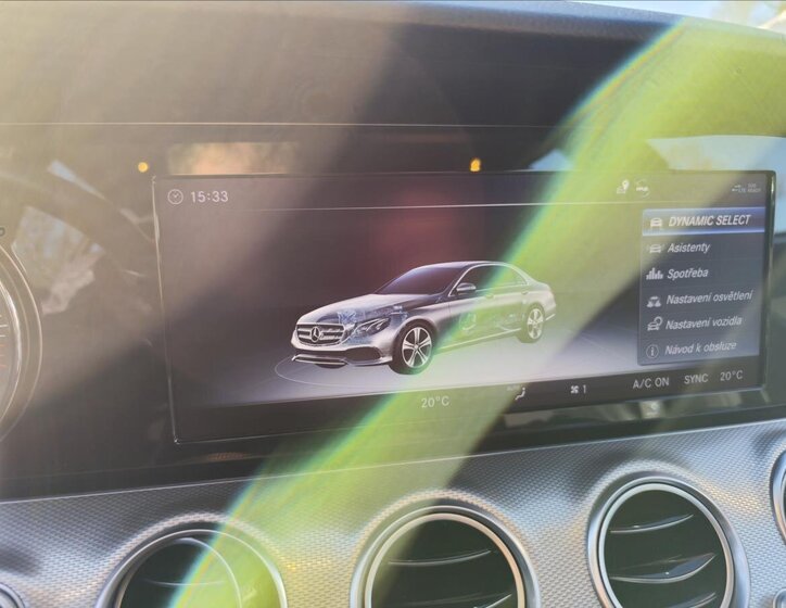 Mercedes-Benz Třídy E 27