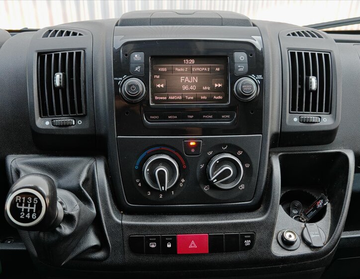 Peugeot Boxer Skříň 2,2 l 121 kw