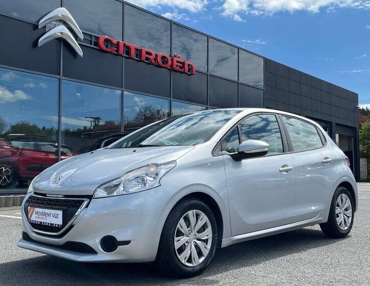 Peugeot 208 1