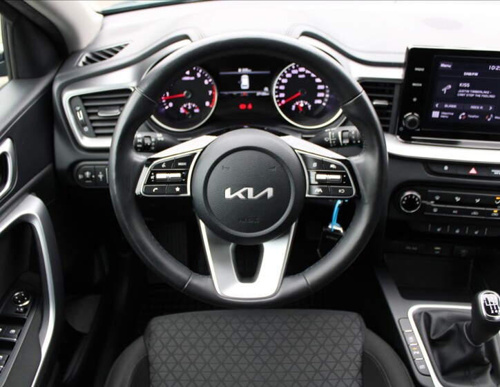 KIA Ceed 10