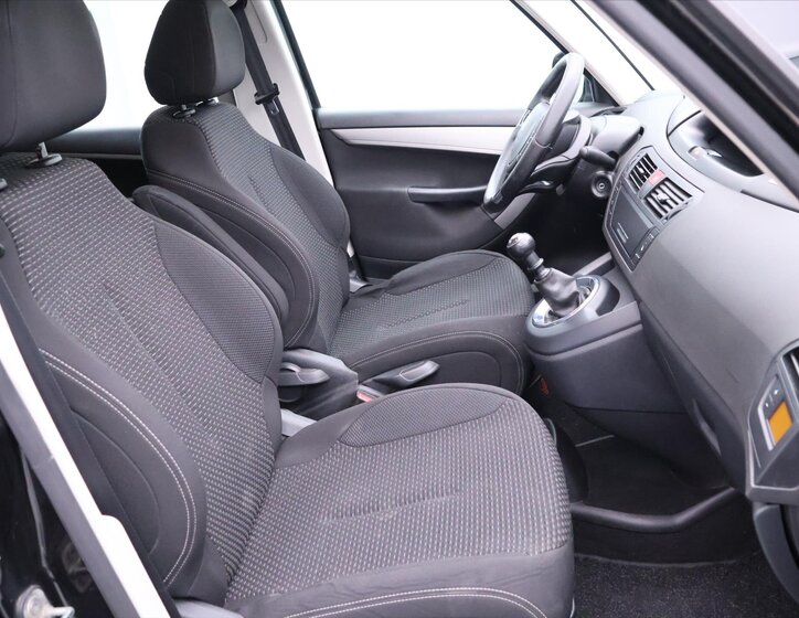 Citroën C4 Picasso 11