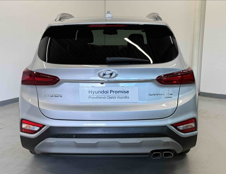 Hyundai Santa Fe SUV / Terénní 2,2 l 147 kw
