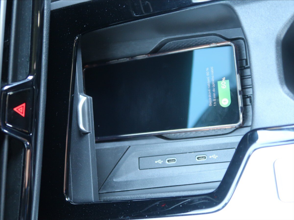 Volkswagen Passat Kombi 1,5 l 130 kw