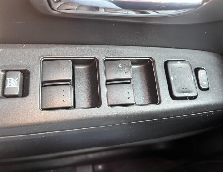 Mazda 5 Kombi 1,6 l 85 kw