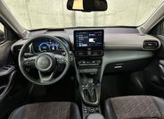 Toyota Yaris Cross 17