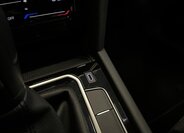 Volkswagen Passat Sedan / Limuzína 1,5 l 110 kw