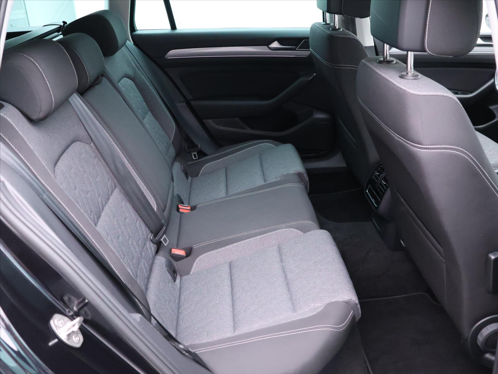 Volkswagen Passat Kombi 2,0 l 110 kw