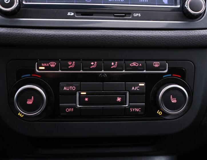 Volkswagen Tiguan 16