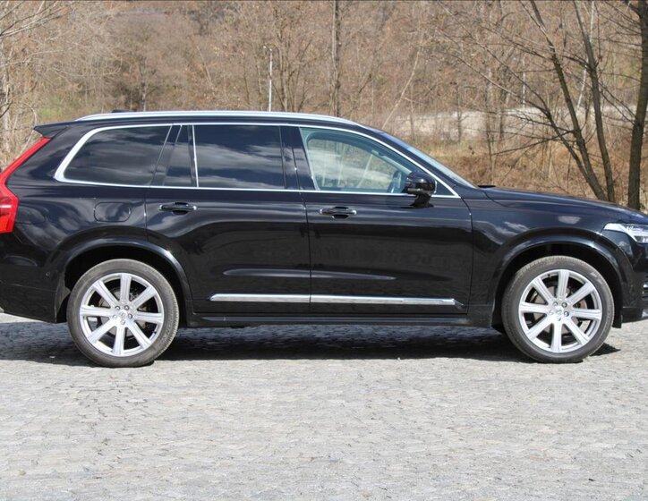 Volvo XC90 SUV / Terénní 2,0 l 165 kw