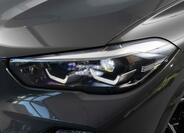 BMW X5 8