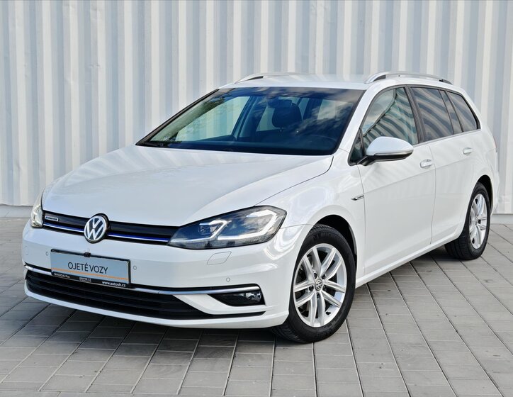 Volkswagen Golf Kombi 1,5 l 96 kw