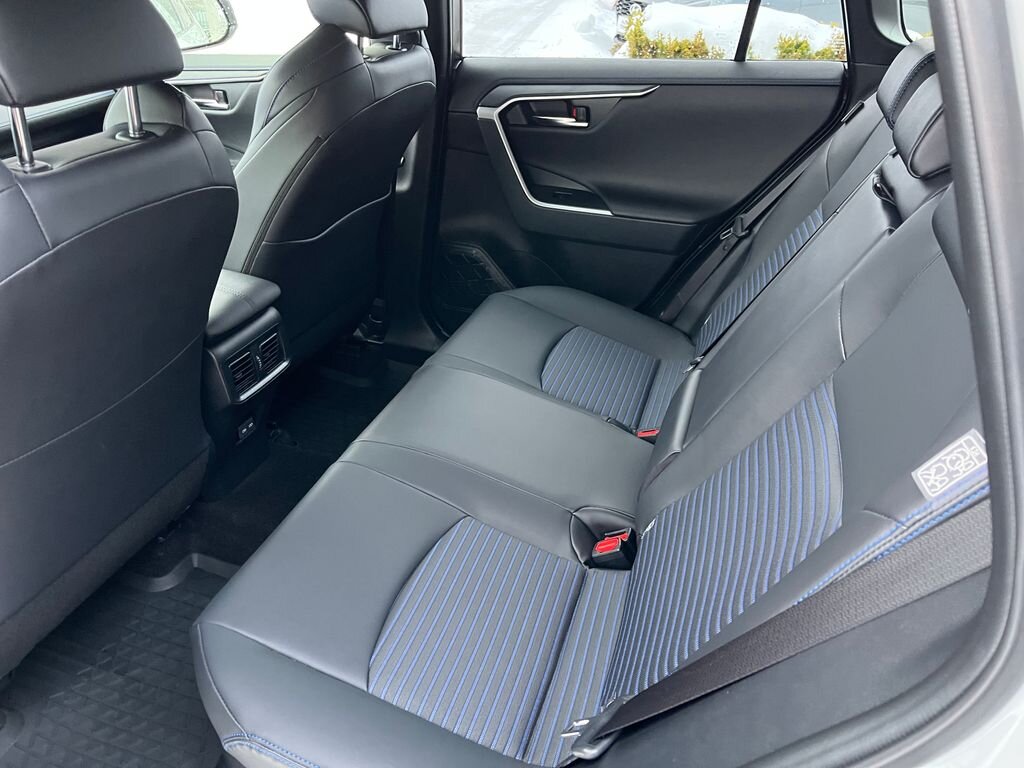 Toyota RAV4 SUV 2,5 l 131 kw