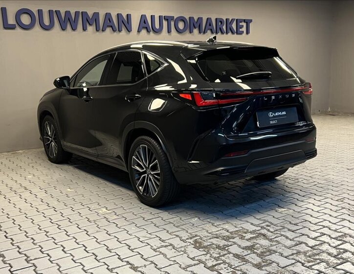 Lexus NX 450h plus SUV 2,5 l 227 kw