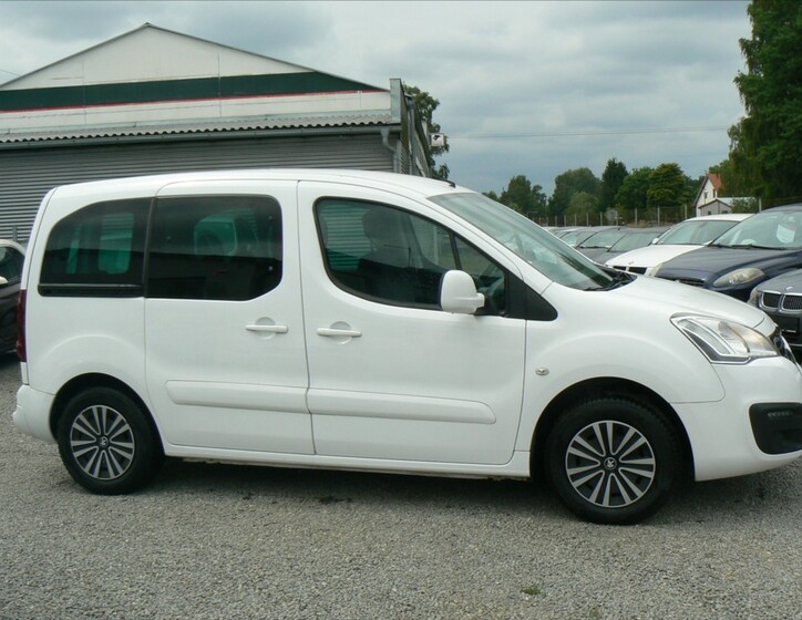 Peugeot Partner 8