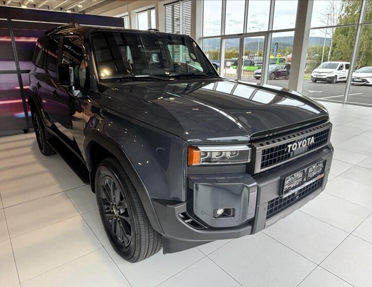 Toyota Land Cruiser SUV 2,8 l 150 kw
