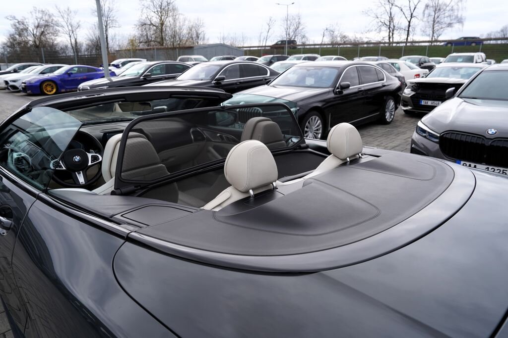 BMW Řada 8 Kabriolet 4,4 l 390 kw