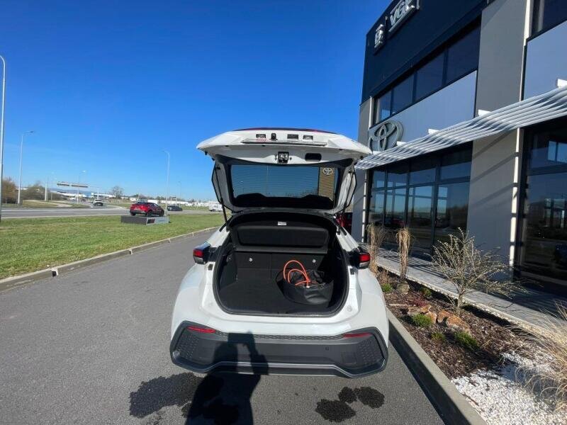 Toyota C-HR SUV / Terénní 2,0 l 112 kw