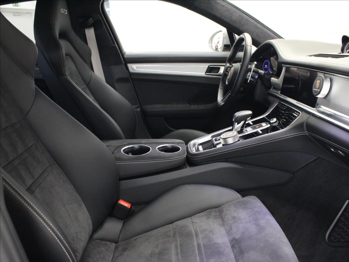 Porsche Panamera Hatchback 4,0 l 368 kw
