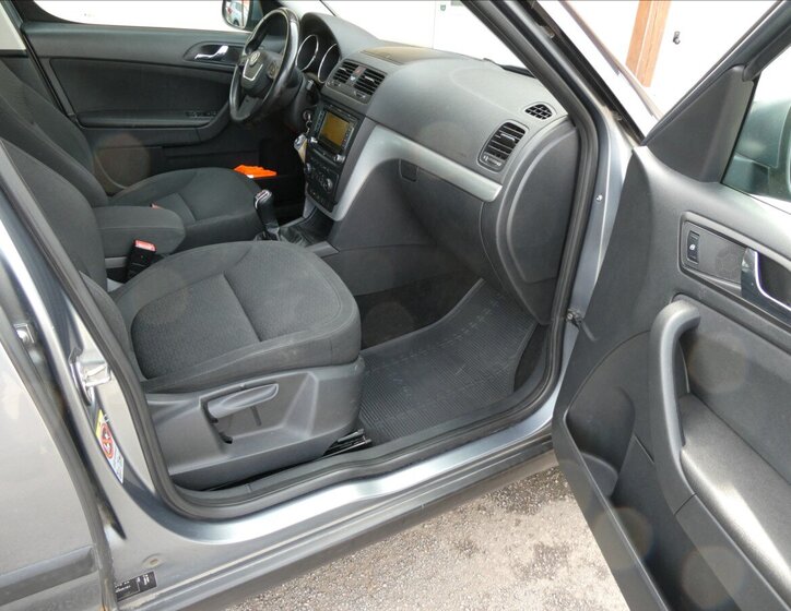 Škoda Yeti SUV / Terénní 1,8 l 118 kw