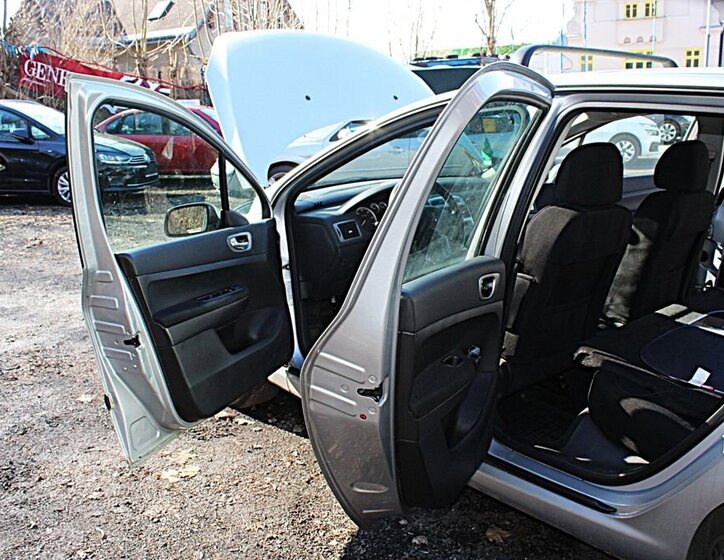 Peugeot 307 Hatchback 2,0 l 66 kw