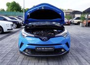 Toyota C-HR 9