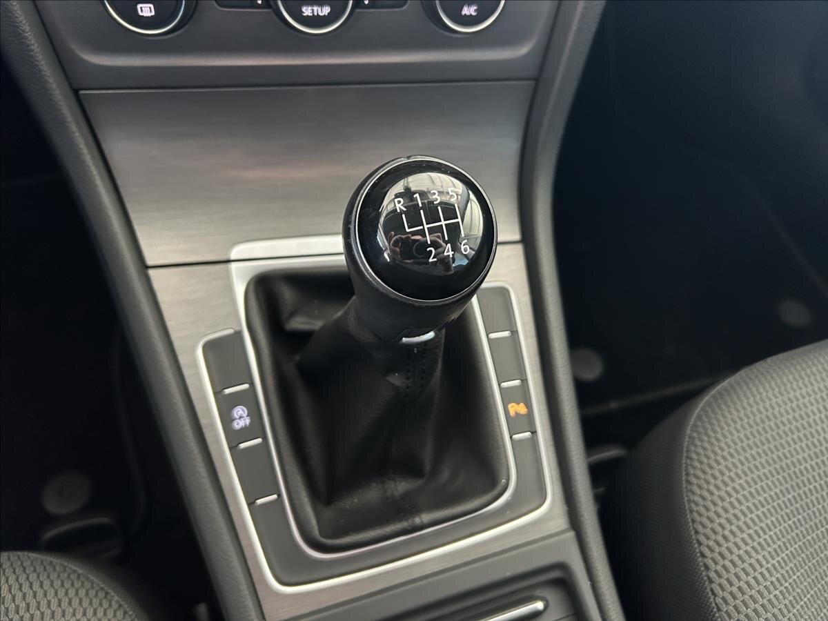 Volkswagen Golf Hatchback 1,2 l 77 kw