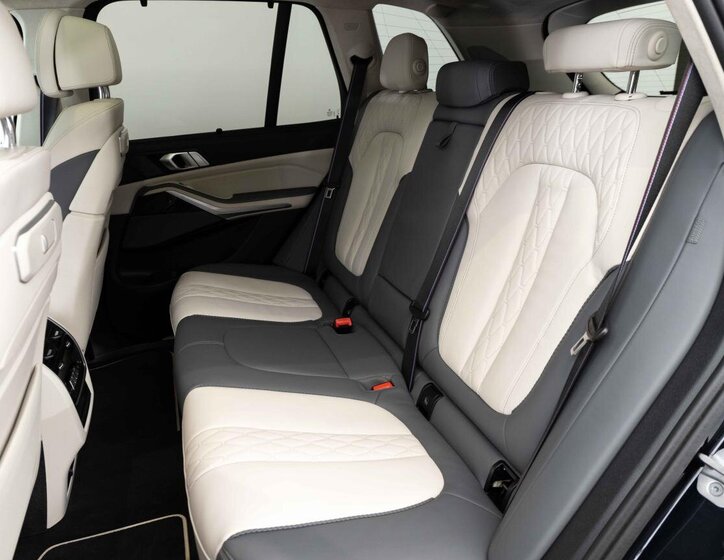 BMW X5 SUV / Terénní 3,0 l 360 kw