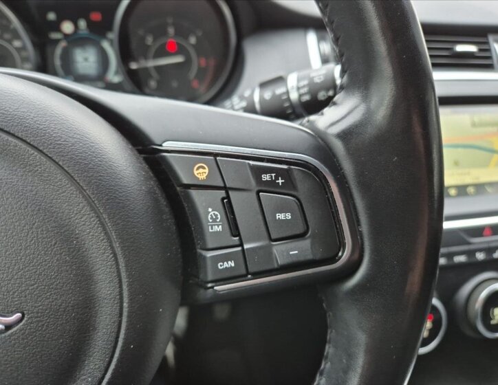 Jaguar E-Pace SUV 2,0 l 132 kw