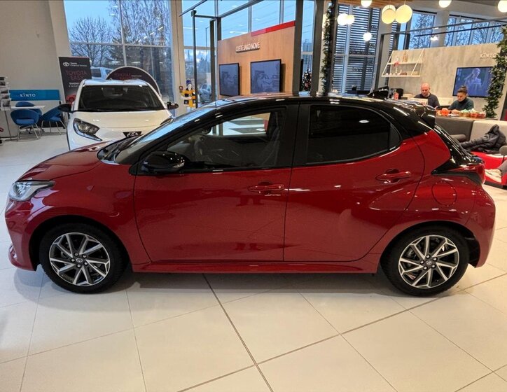 Toyota Yaris 4