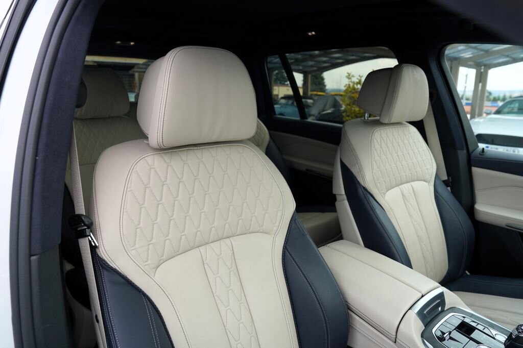 BMW X7 SUV / Terénní 3,0 l 250 kw