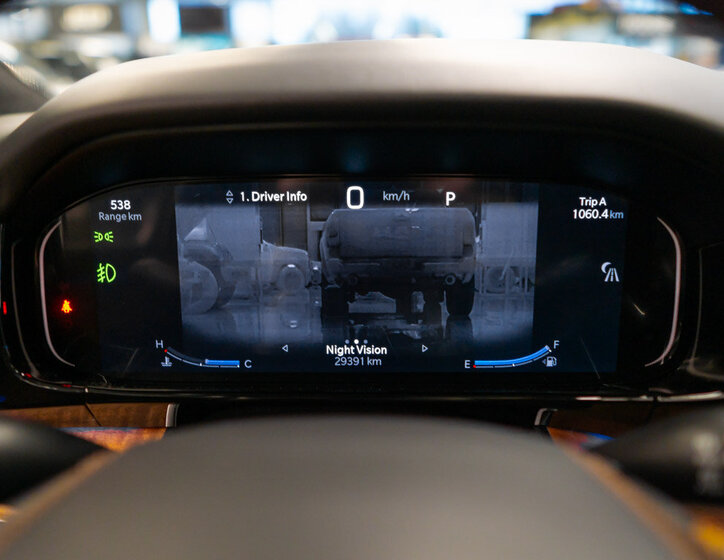 Jeep Grand Wagoneer SUV / Terénní 6,4 l 351 kw