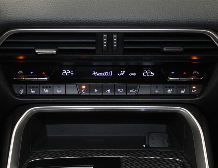 Mazda CX-60 SUV / Terénní 3,3 l 187 kw