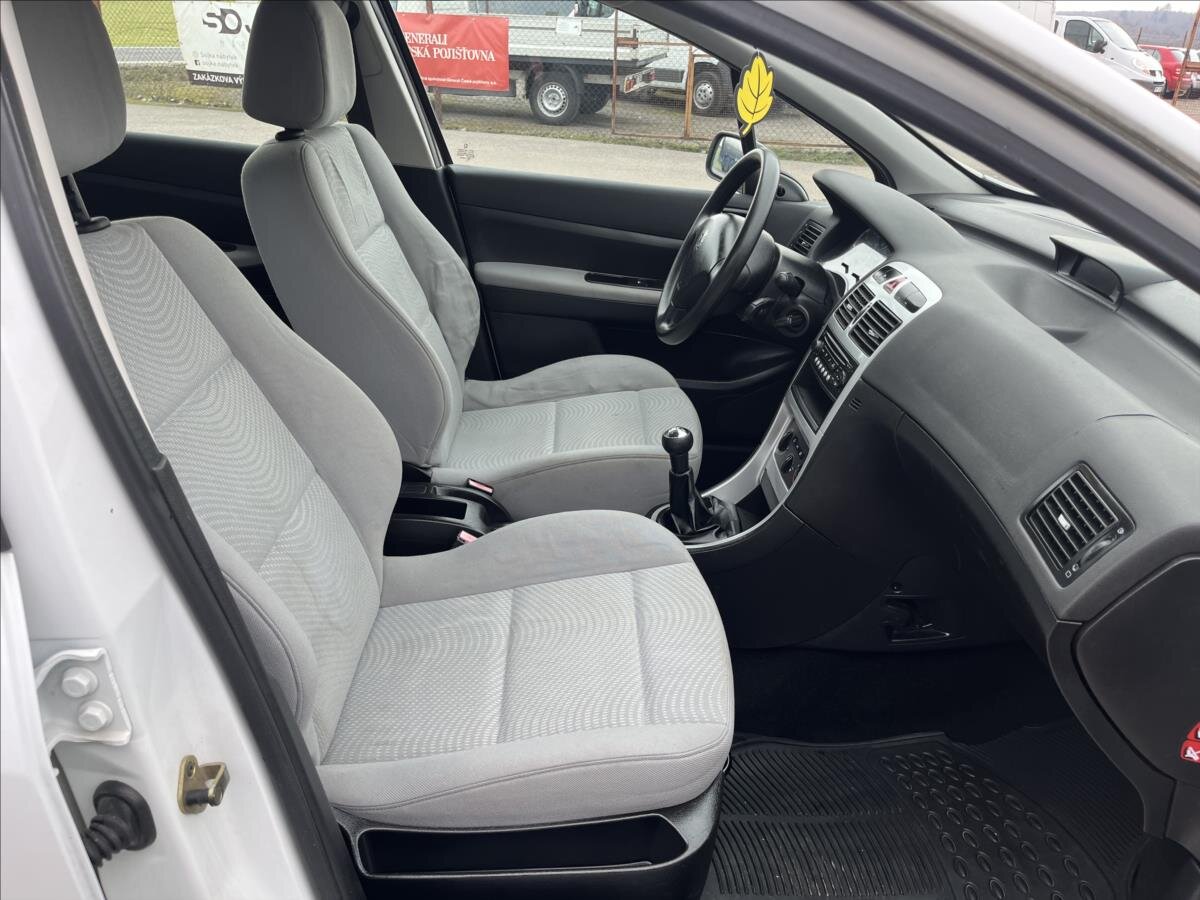 Peugeot 307 Hatchback 1,4 l 65 kw