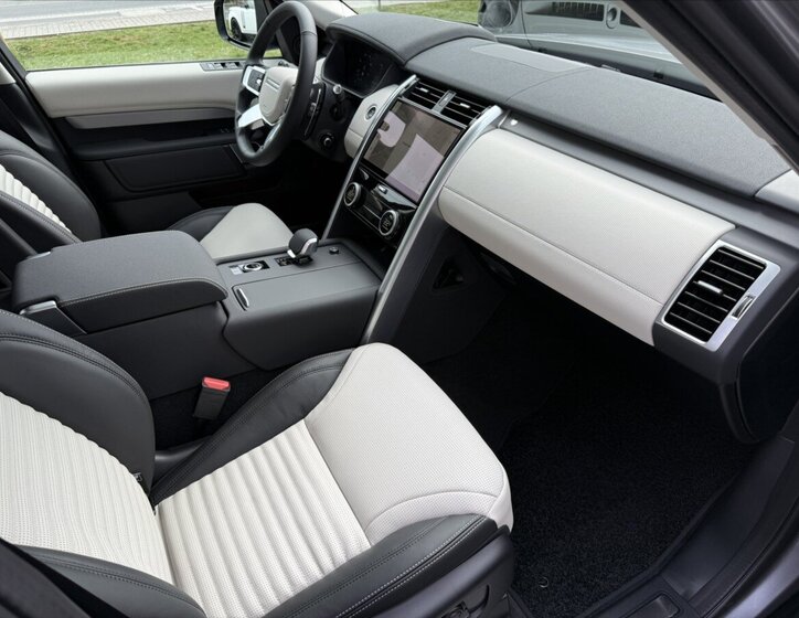 Land Rover Discovery SUV / Terénní 3,0 l 257 kw