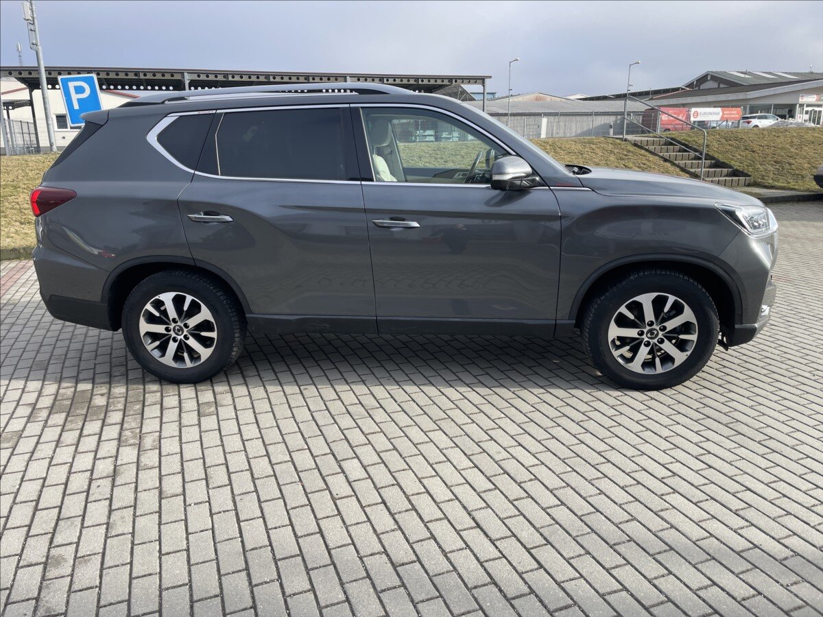 SsangYong Rexton Kombi 2,2 l 148 kw