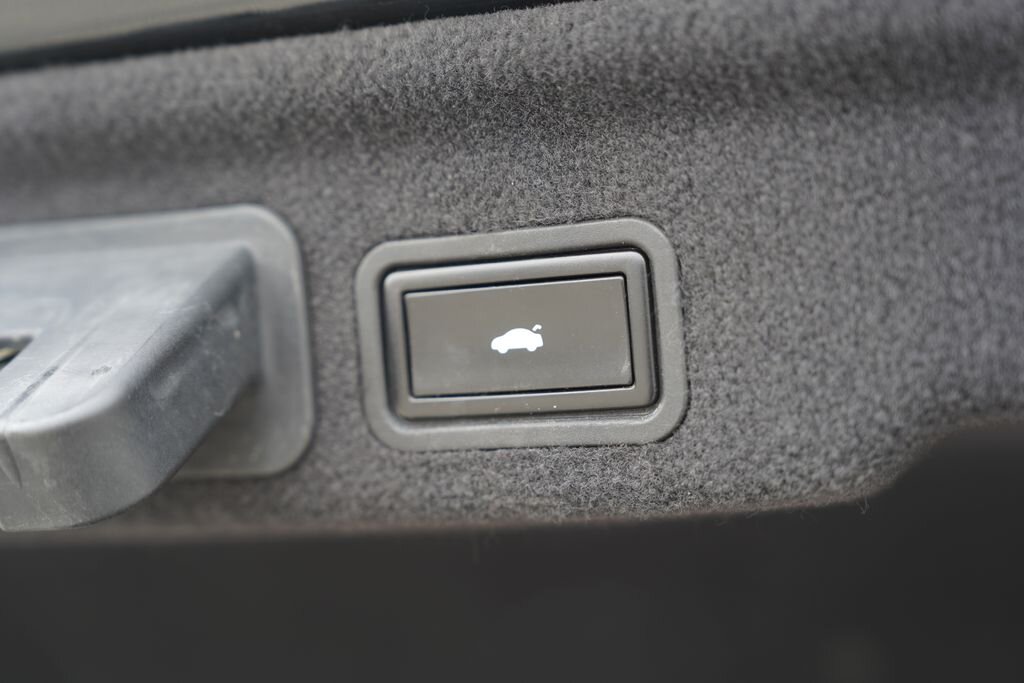 Audi A8 Sedan / Limuzína 3,0 l 213 kw