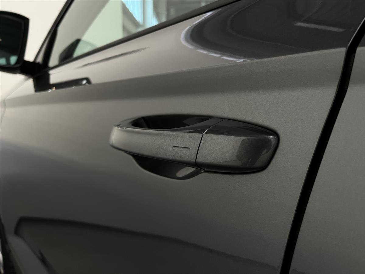 Škoda Karoq SUV / Terénní 1,5 l 110 kw