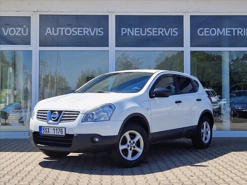 Nissan Qashqai SUV / Terénní 1,6 l 84 kw