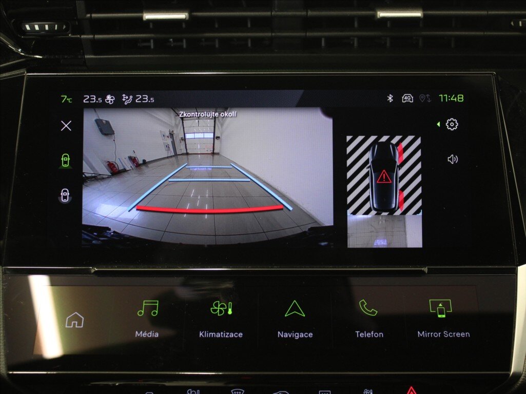 Peugeot 308 Hatchback 1,2 l 96 kw