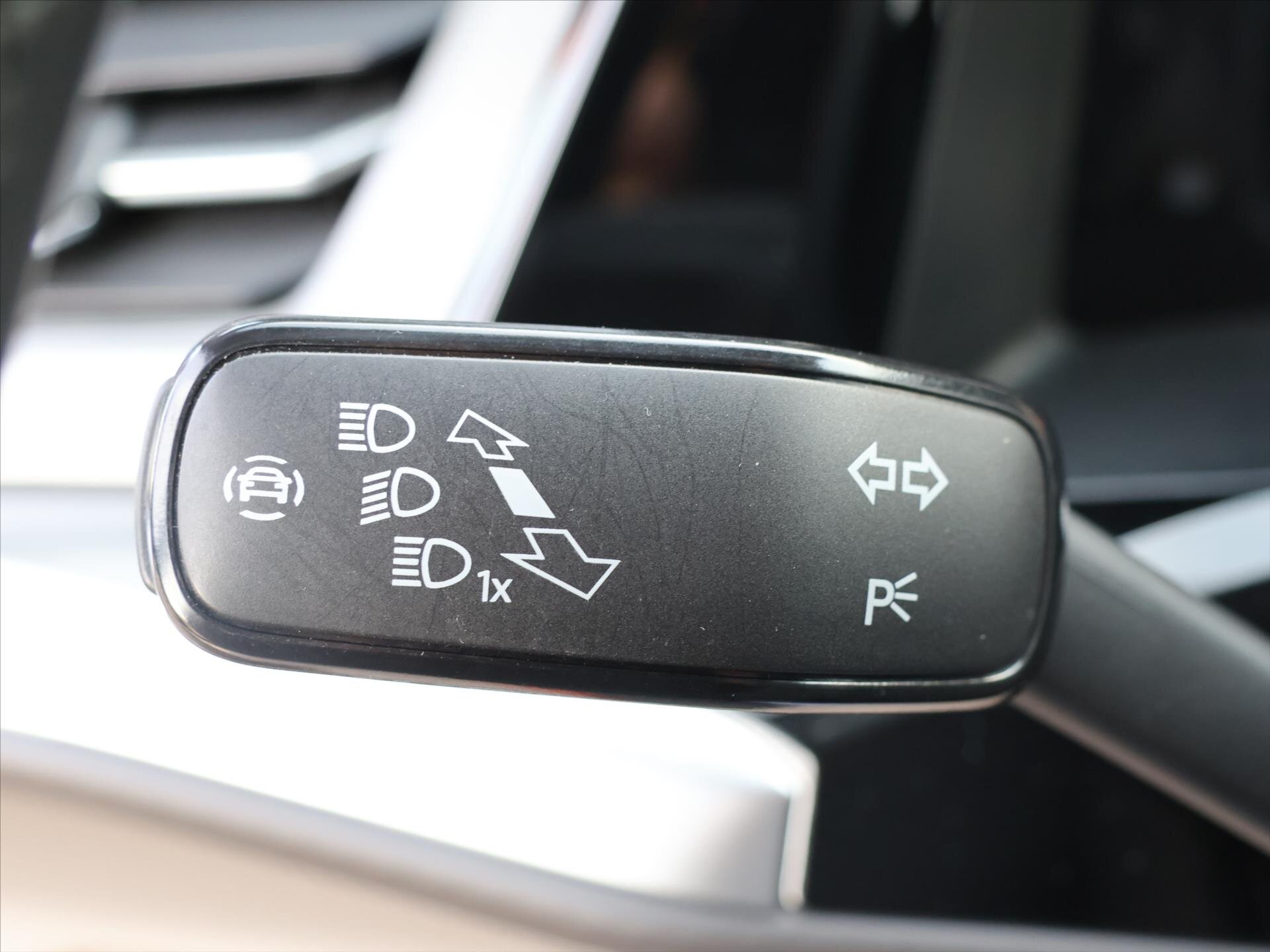 Volkswagen Multivan Kombi 1,4 l 110 kw