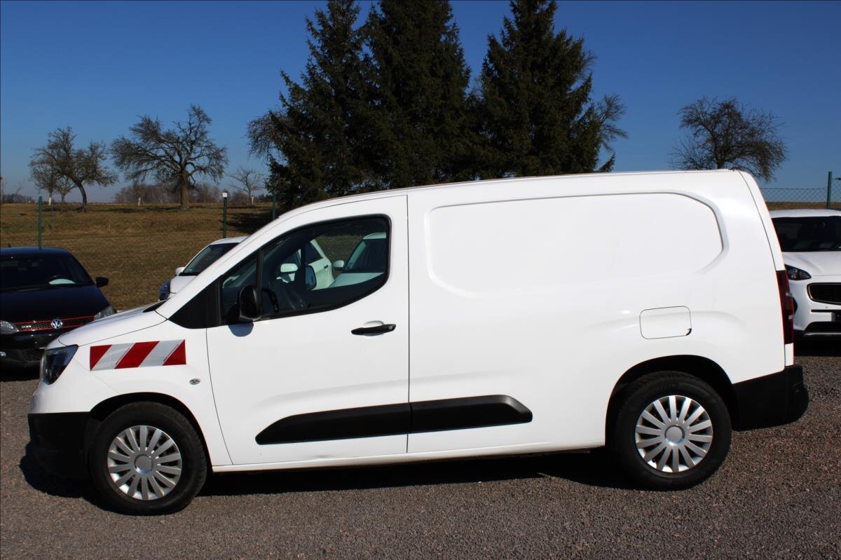 Opel Combo Skříň 1,5 l 96 kw