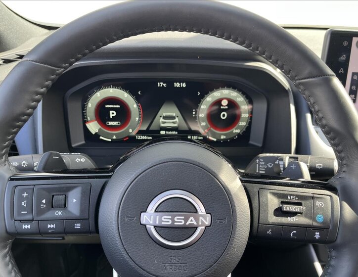 Nissan Qashqai SUV / Terénní 1,3 l 116 kw