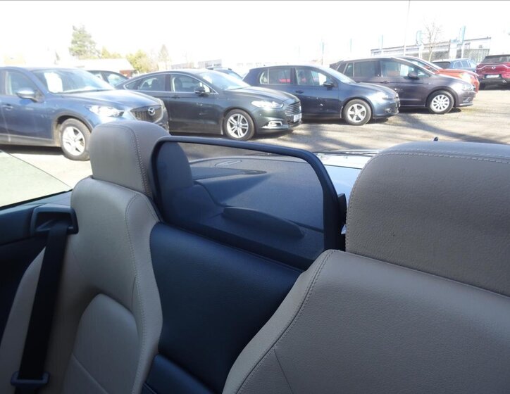 Mercedes-Benz Třídy E 27